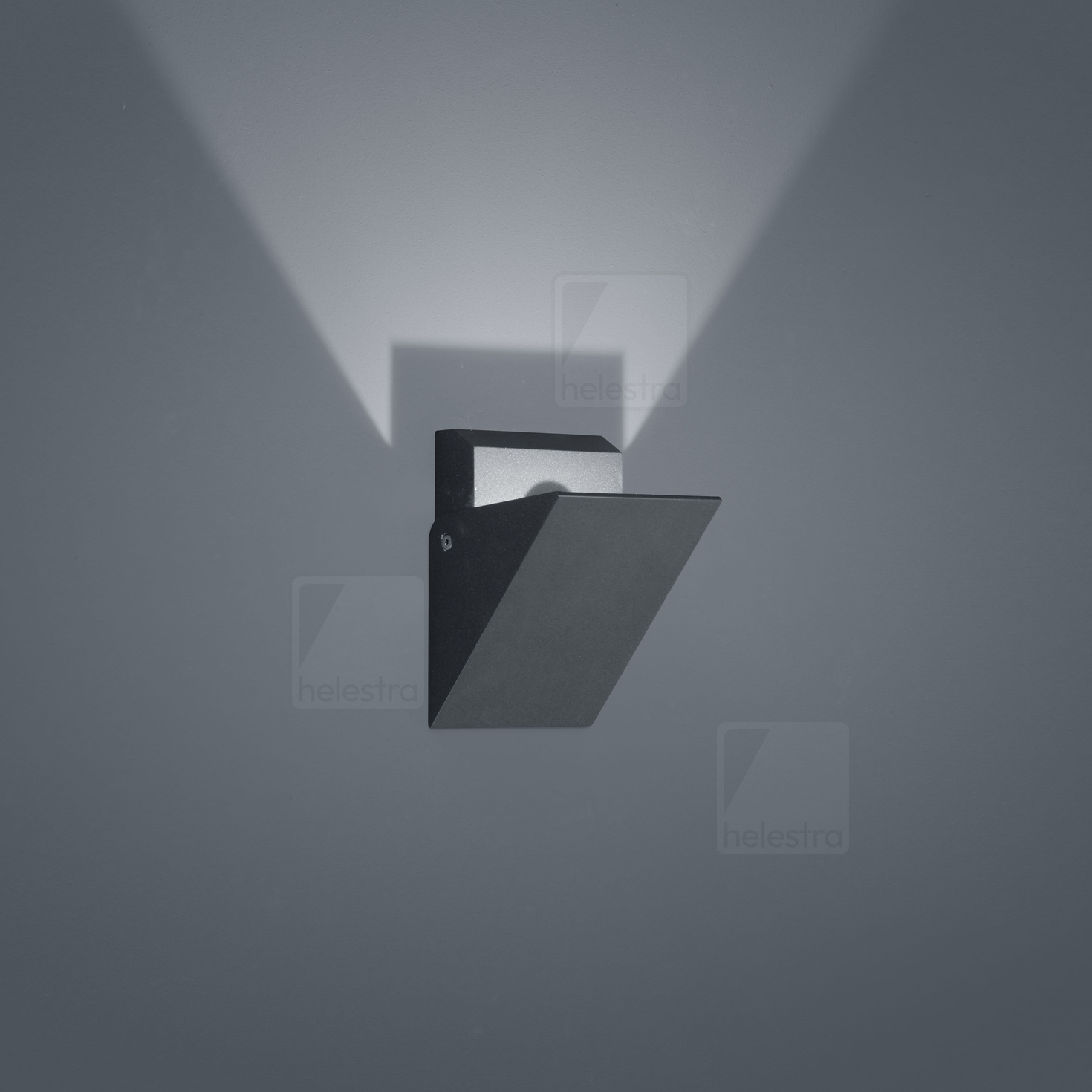 Helestra FREE  wall luminaire aluminium graphite