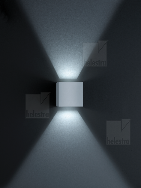 Helestra SIRI44  Wandleuchte Aluminium silbergrau