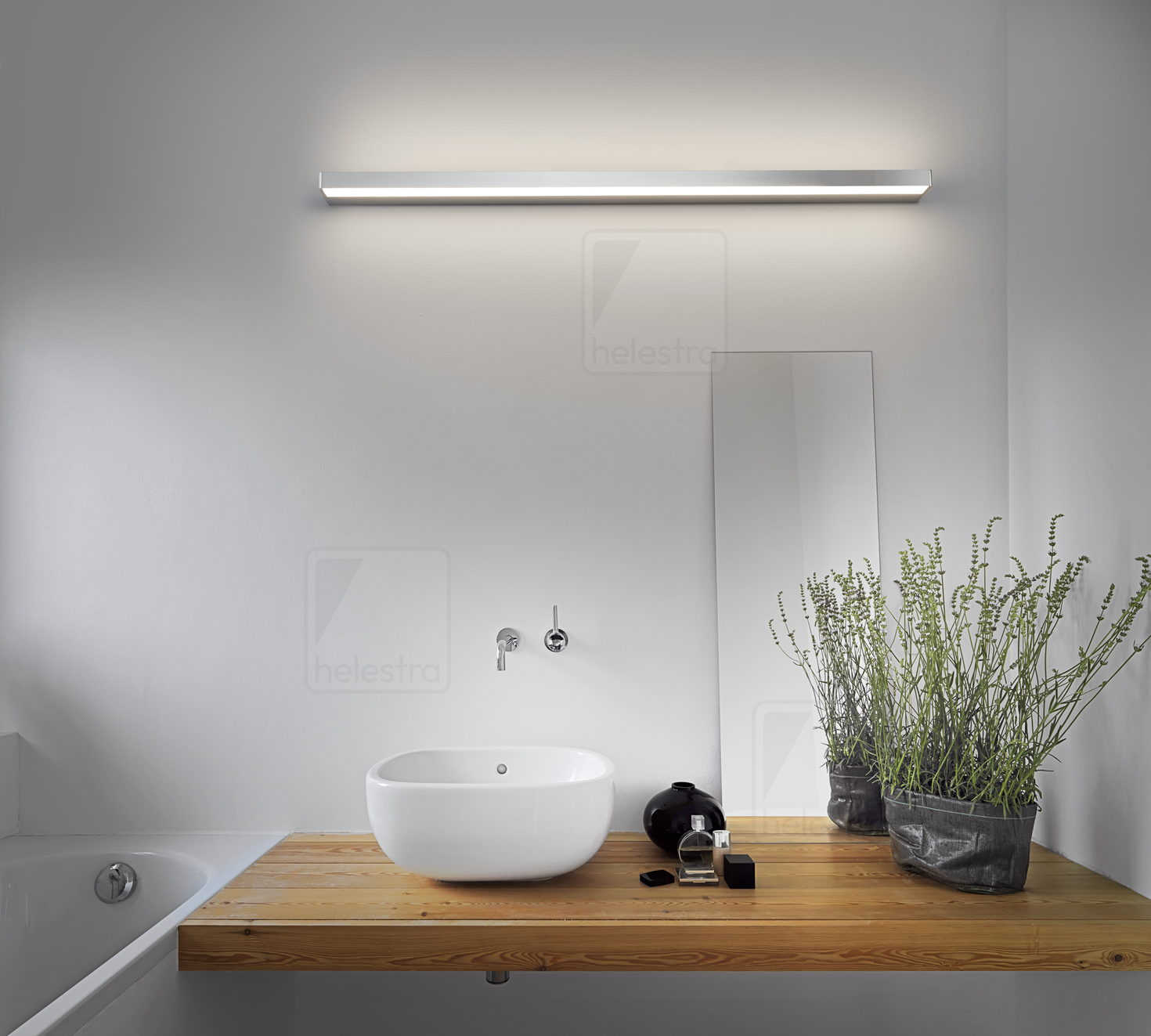 Helestra SLATE  applique aluminium chrome