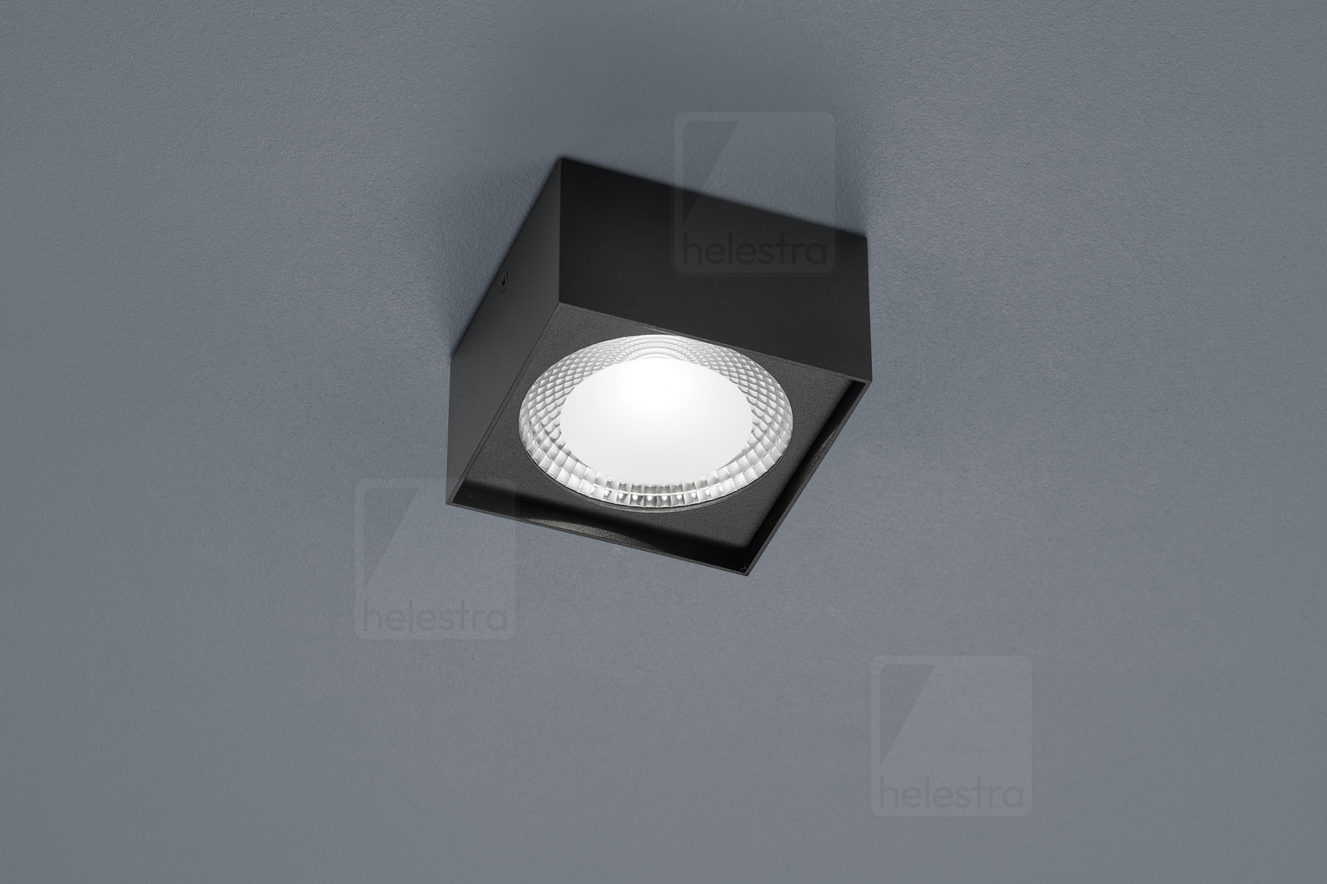 Helestra KARI  Plafonnier Acier noir mat
