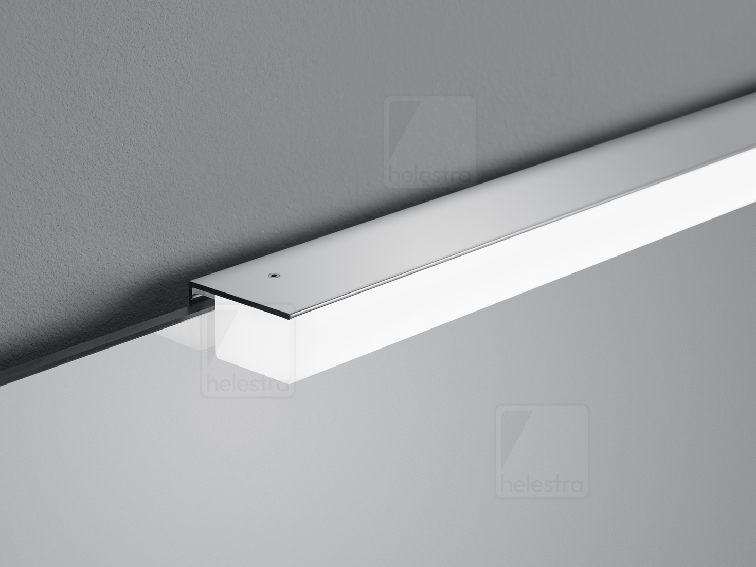 Helestra ONTA  Wandleuchte Aluminium chrom