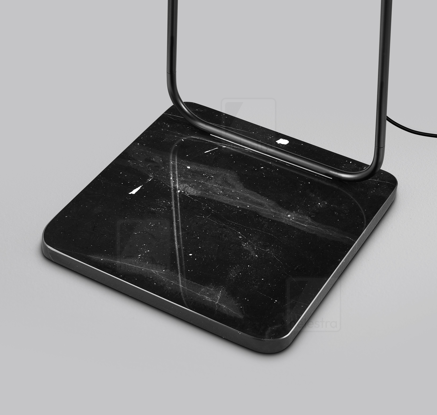 Helestra PAD  lampadaire Acier noir mat