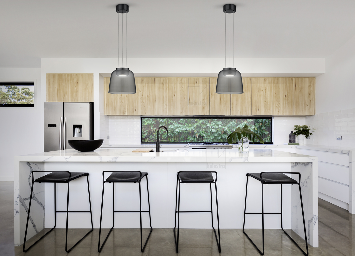 Helestra ROMO  suspension lumineuse aluminium noir - or