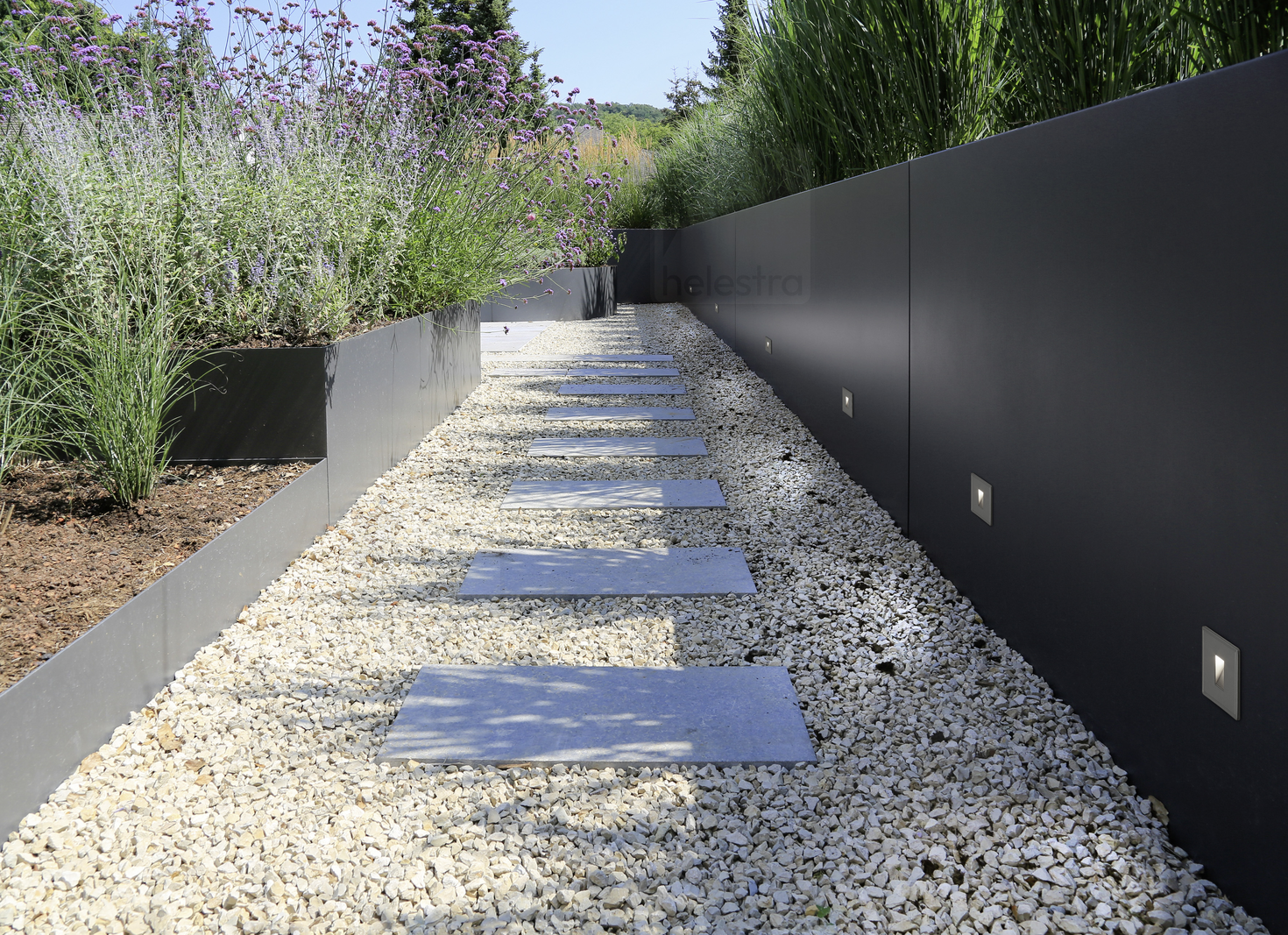 Helestra SIN  luminaire mural encastré aluminium graphite