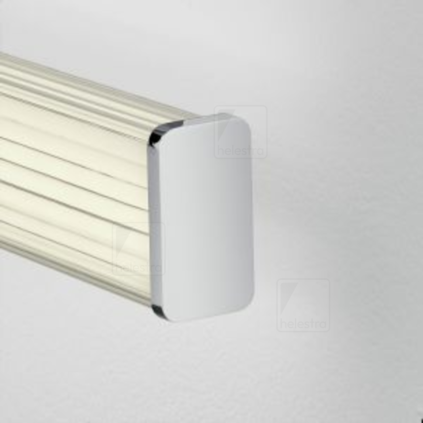 Helestra ISOU  lampada a parete acciaio cromato