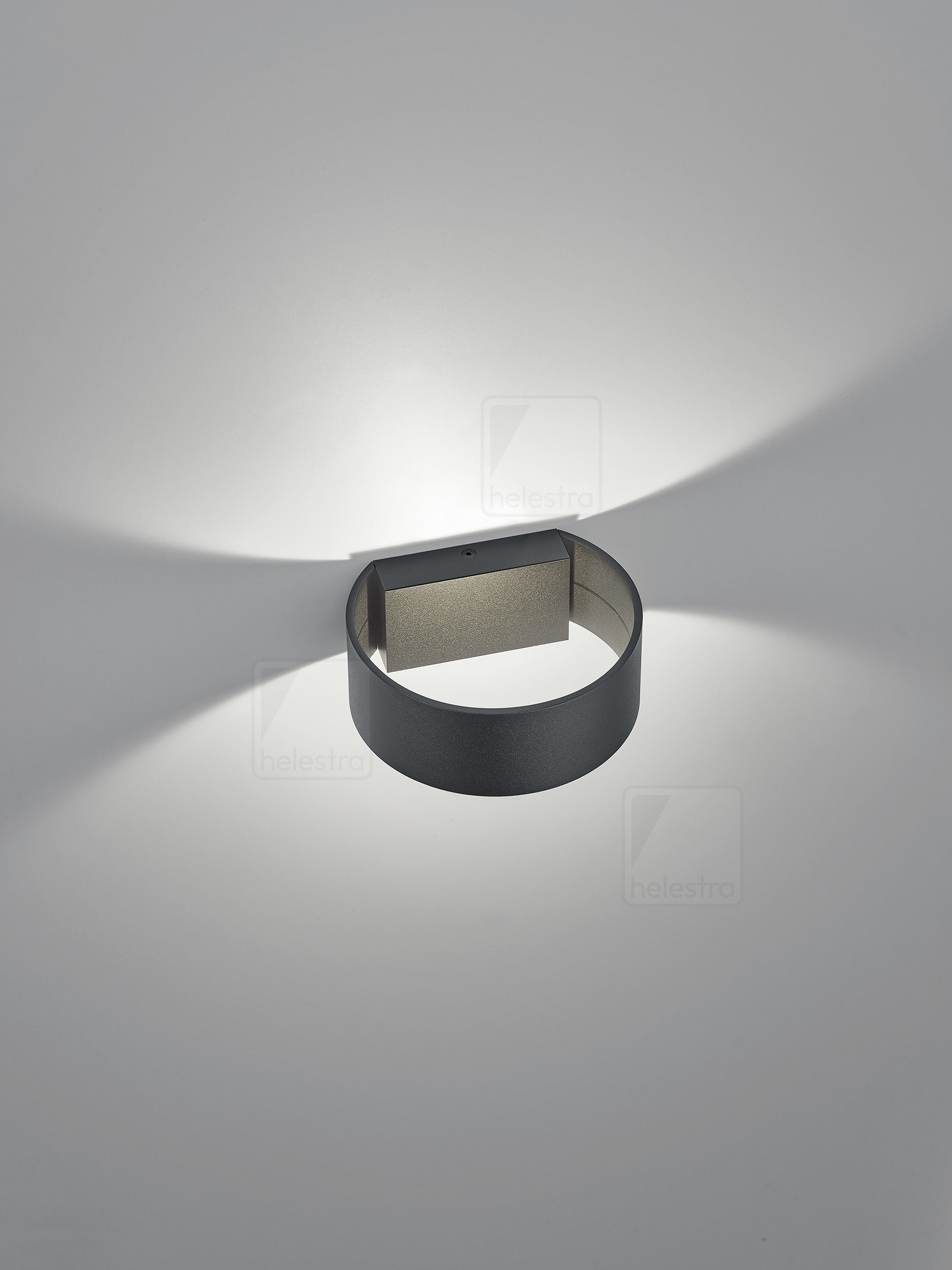 Helestra FOSCA  Wandleuchte Aluminium mattschwarz