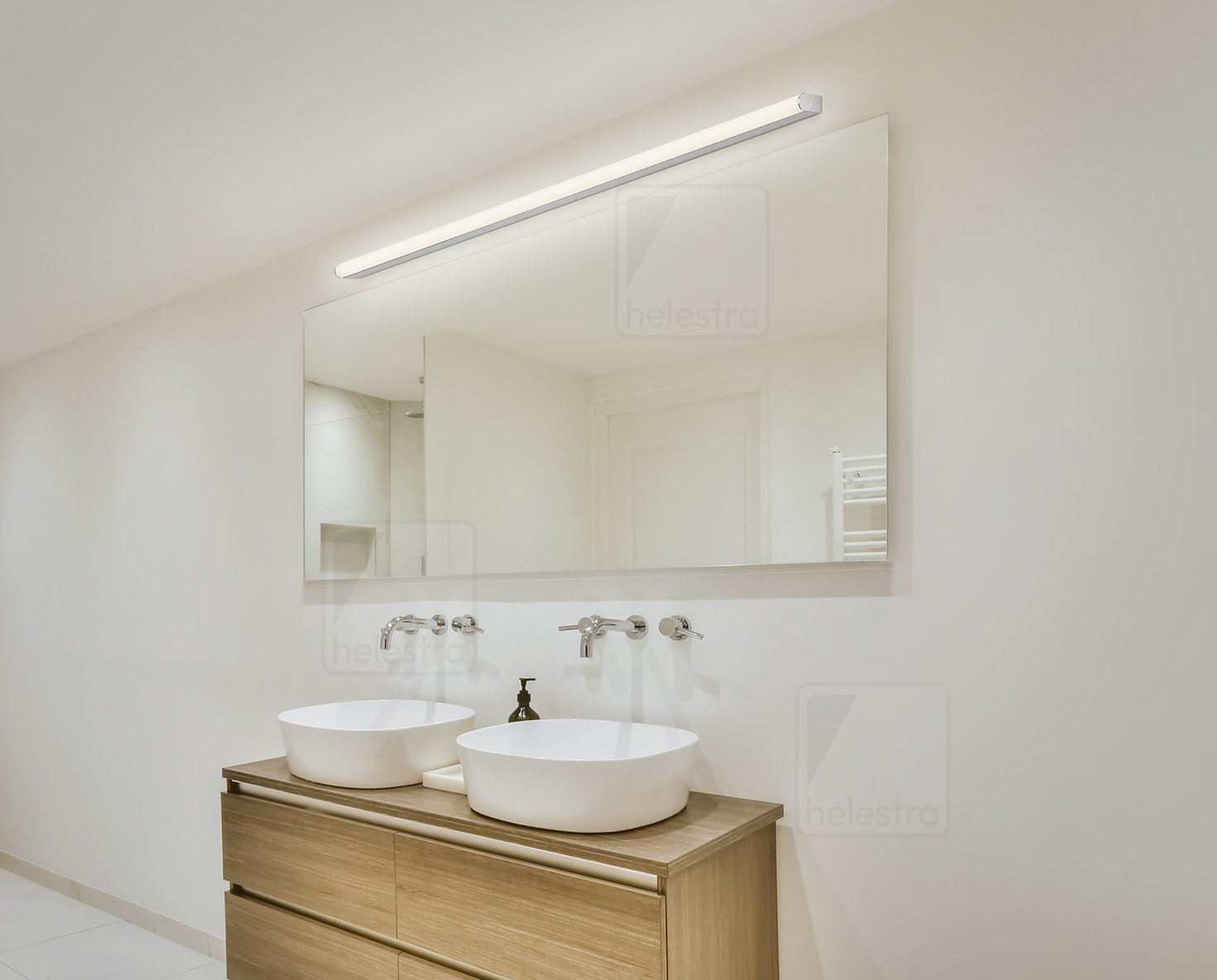 Helestra PONTO-S  lampada a parete alluminio cromato