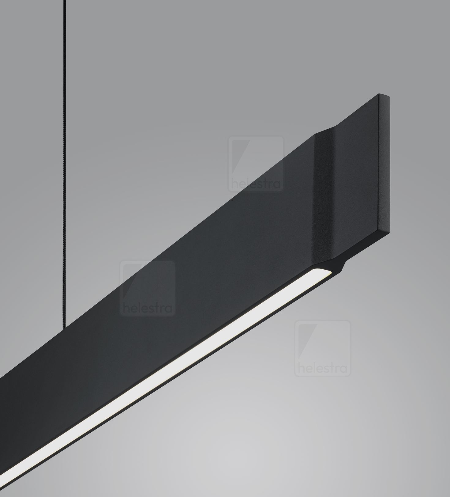 Helestra VANA-M  suspension lumineuse aluminium noir mat