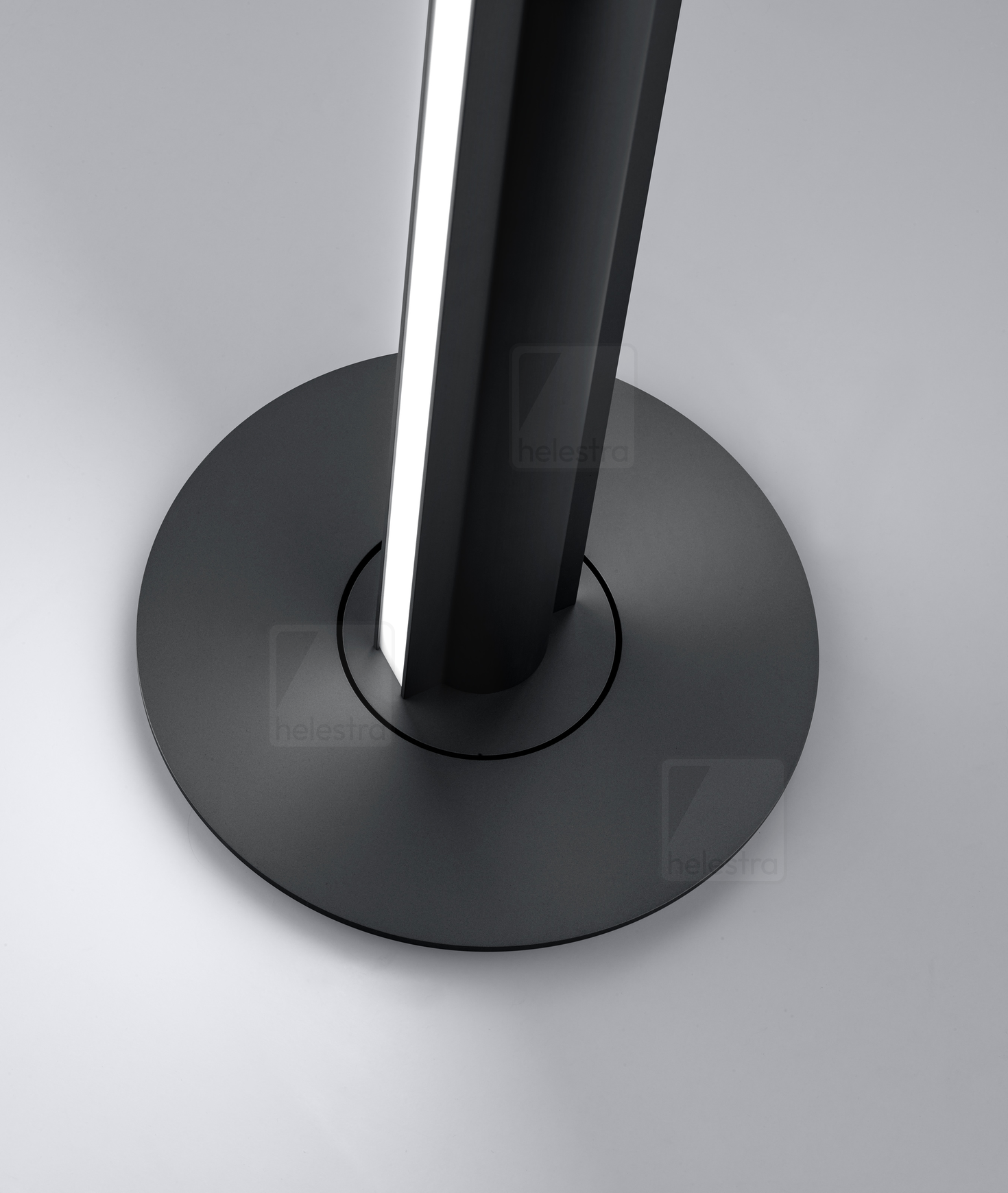 Helestra CIS  floor luminaire aluminium mat black
