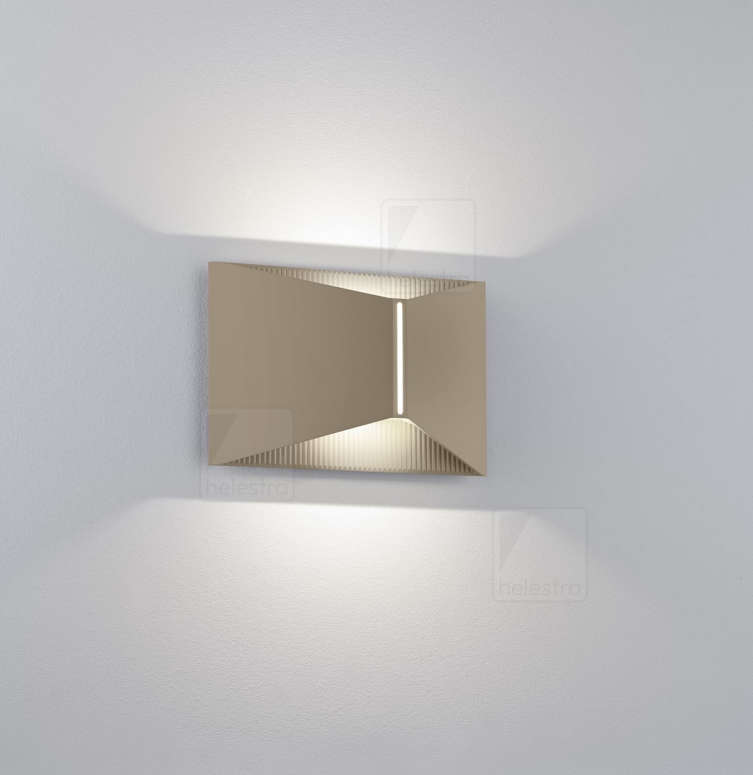 Helestra VID  applique aluminium Café 