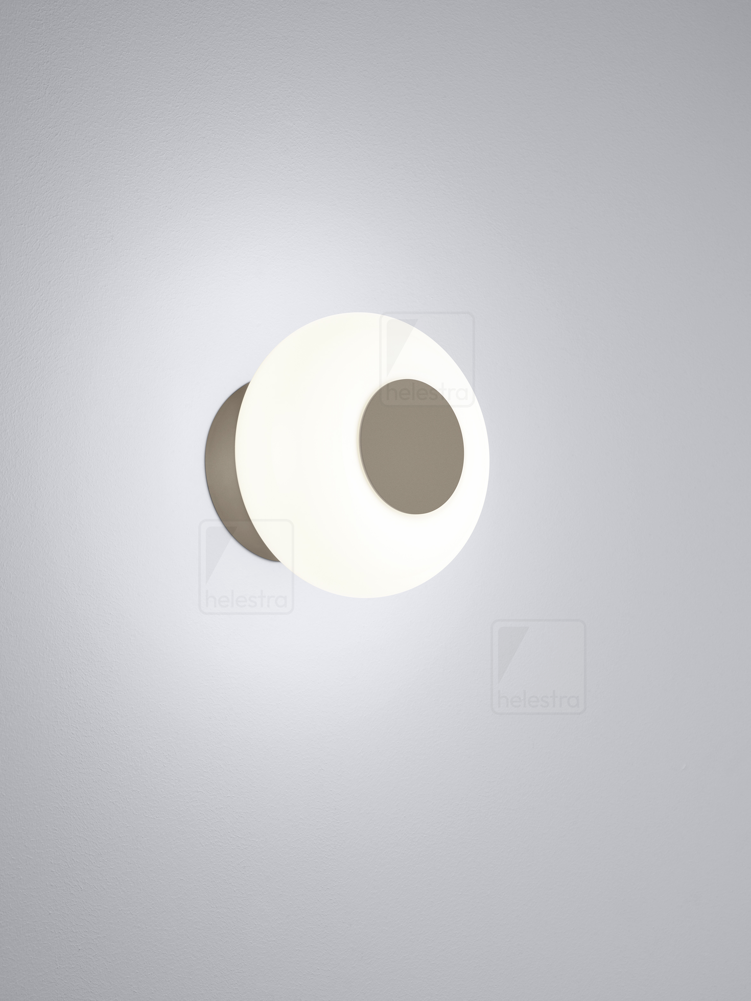 Helestra SAPO  Wandleuchte Aluminium coffee